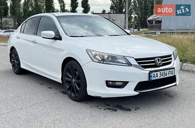 Седан Honda Accord 2014 в Киеве