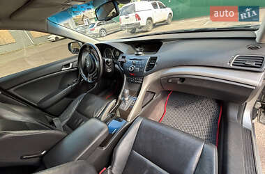 Седан Honda Accord 2010 в 