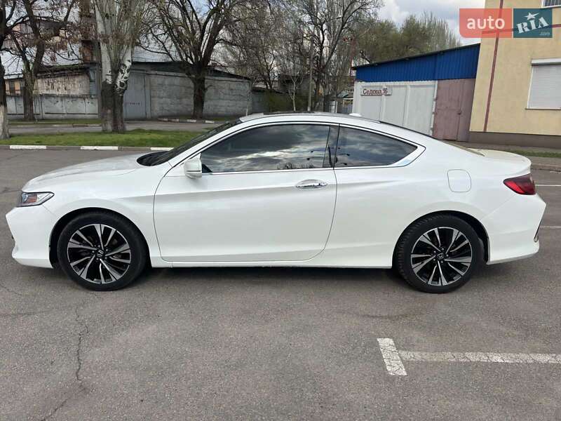 Купе Honda Accord 2017 в 