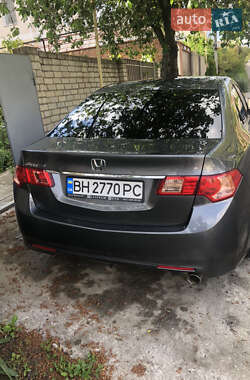 Седан Honda Accord 2012 в 