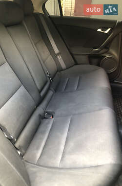 Седан Honda Accord 2012 в 