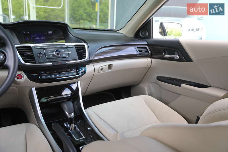 Седан Honda Accord 2016 в Харкові