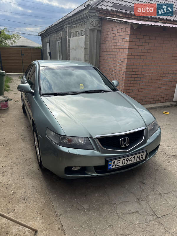 Седан Honda Accord 2004 в Болграді