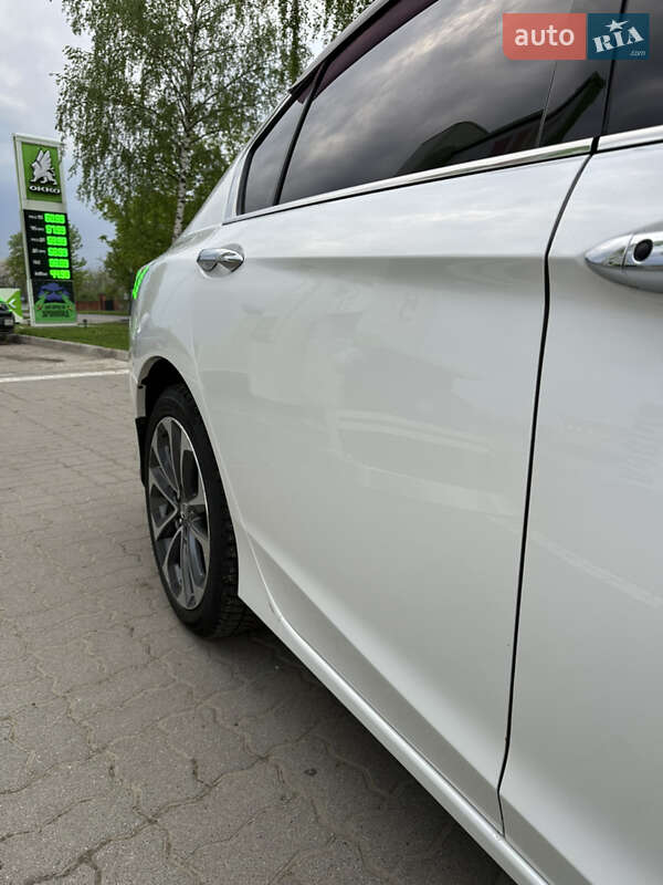 Седан Honda Accord 2013 в Долині