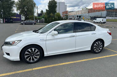 Седан Honda Accord 2014 в 