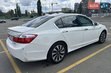 Седан Honda Accord 2014 в 