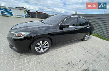 Седан Honda Accord 2015 в 