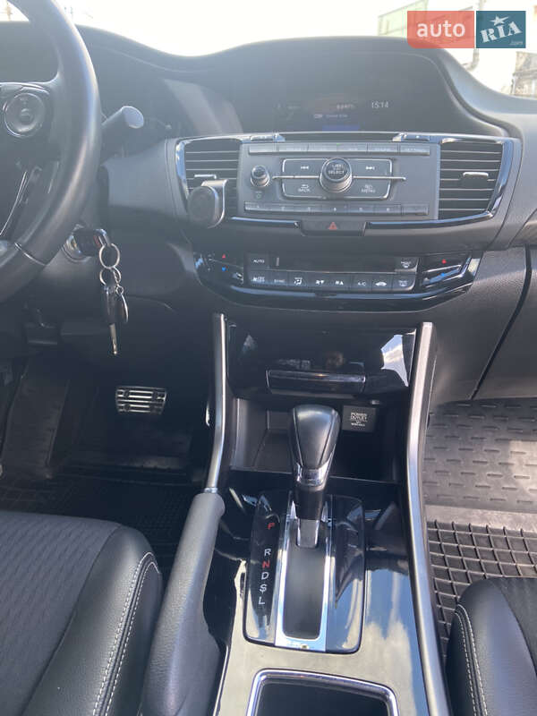 Седан Honda Accord 2017 в Запоріжжі