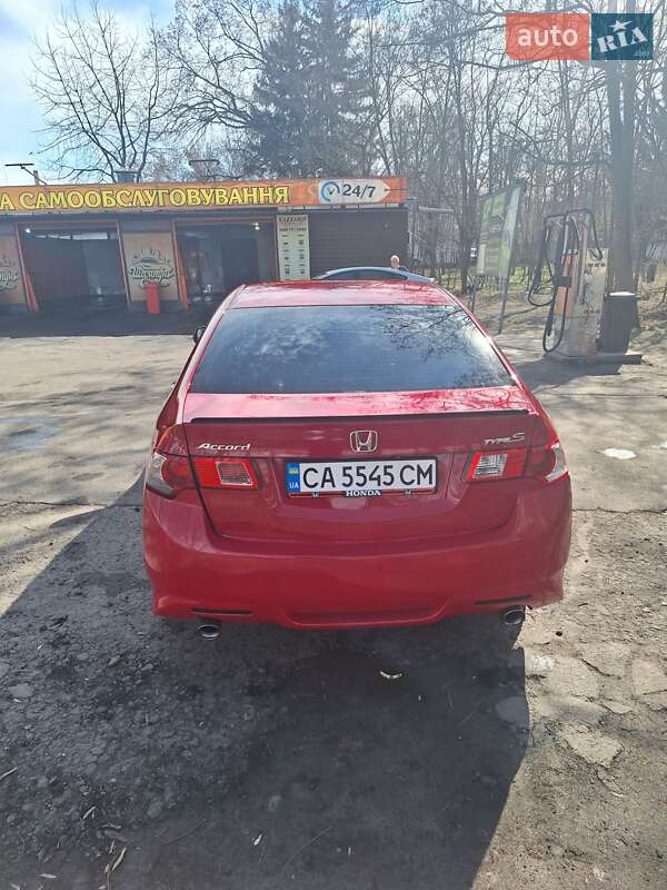 Седан Honda Accord 2010 в Черкассах