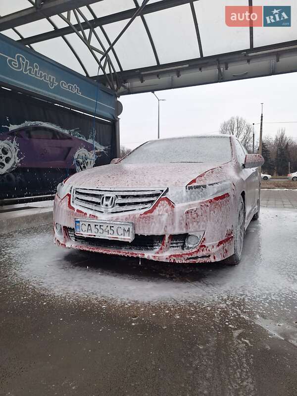 Седан Honda Accord 2010 в Черкассах
