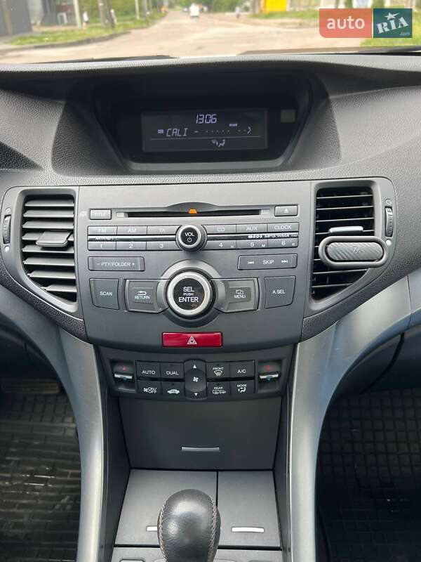 Седан Honda Accord 2011 в Кривом Роге