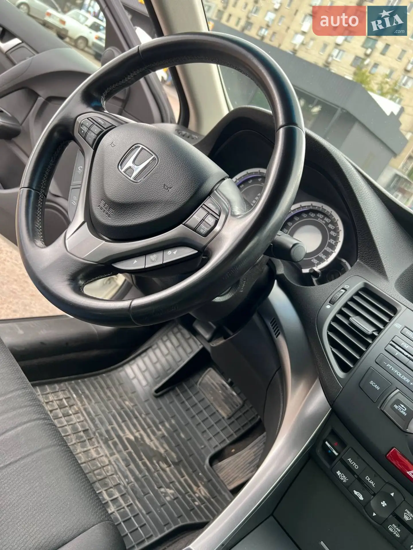 2011 Honda Accord - мініатюра 16