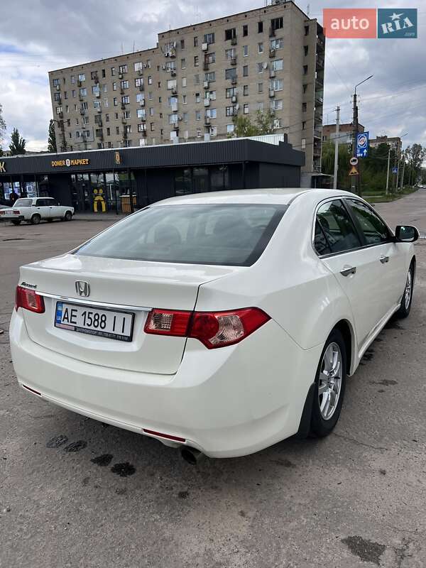 Седан Honda Accord 2011 в Кривом Роге