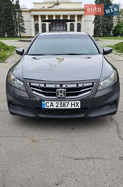 Купе Honda Accord 2012 в 