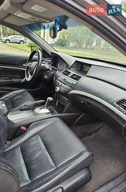 Купе Honda Accord 2012 в 