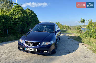 Седан Honda Accord 2004 в 