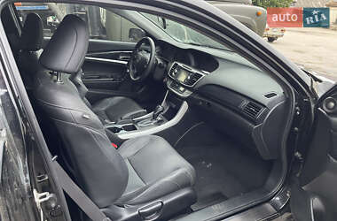 Купе Honda Accord 2013 в 