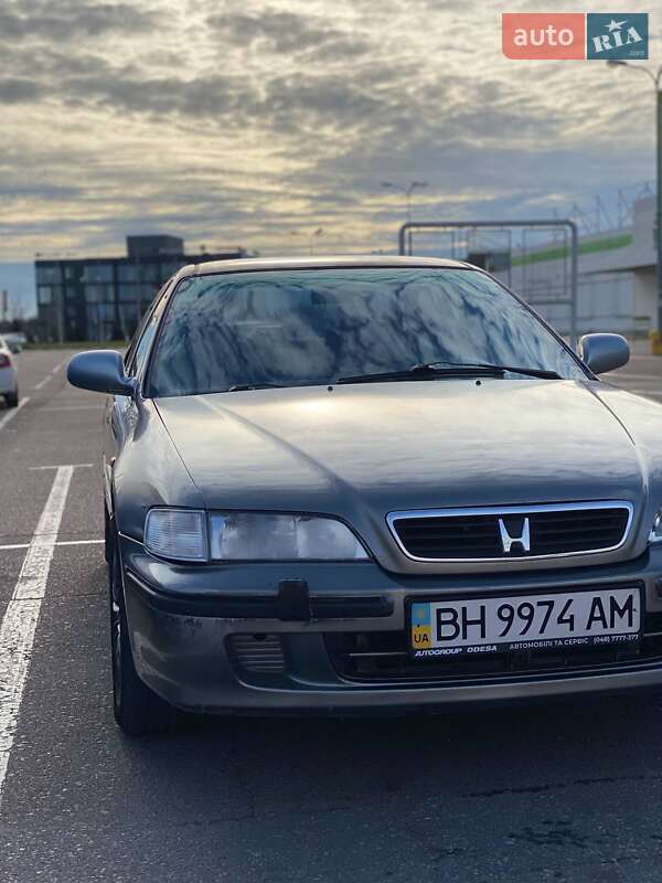 Седан Honda Accord 1996 в Одессе