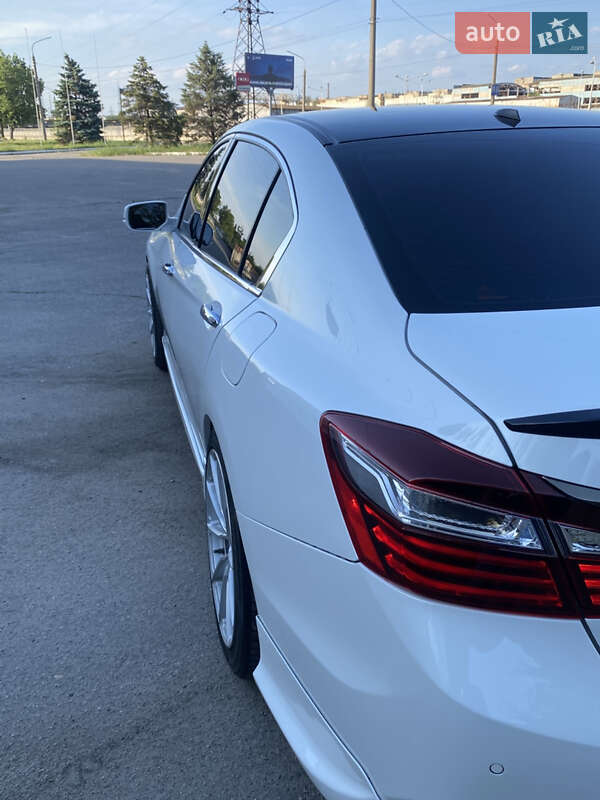Седан Honda Accord 2017 в Дніпрі фото 13 Седан Honda Accord 2017 в Дніпрі