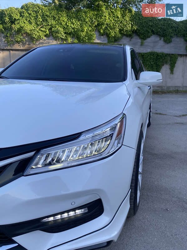 Седан Honda Accord 2017 в Дніпрі фото 10 Седан Honda Accord 2017 в Дніпрі