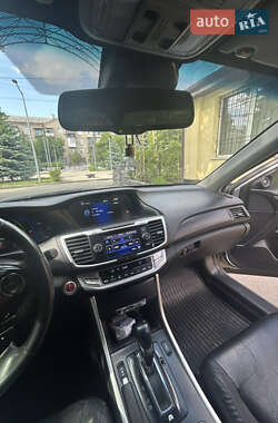 Седан Honda Accord 2014 в 
