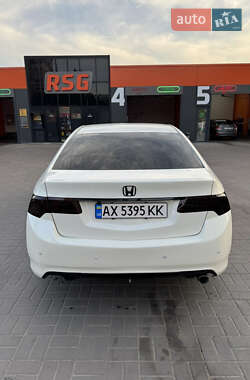 Седан Honda Accord 2011 в 