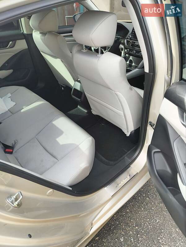 Седан Honda Accord 2018 в Броварах фото 7 Седан Honda Accord 2018 в Броварах