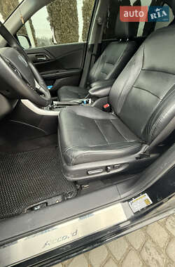 Седан Honda Accord 2015 в 