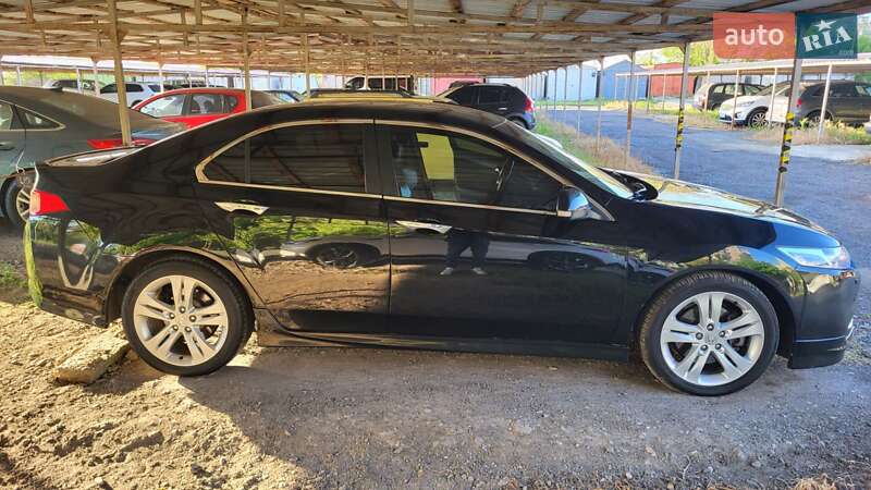 Седан Honda Accord 2012 в Южном