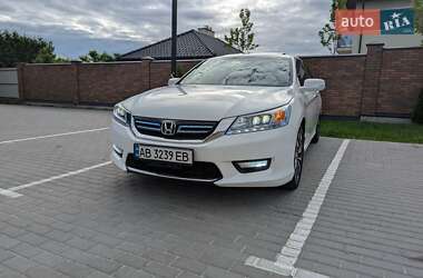 Седан Honda Accord 2015 в 