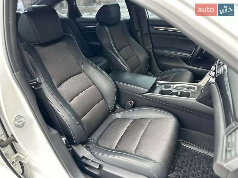 Седан Honda Accord 2018 в Львові