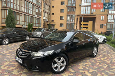 Седан Honda Accord 2012 в 