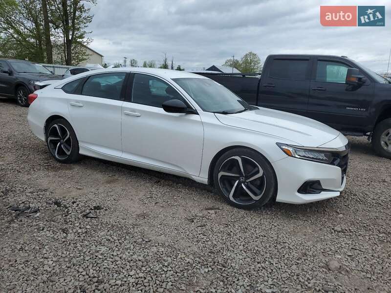 Седан Honda Accord 2022 в Киеве