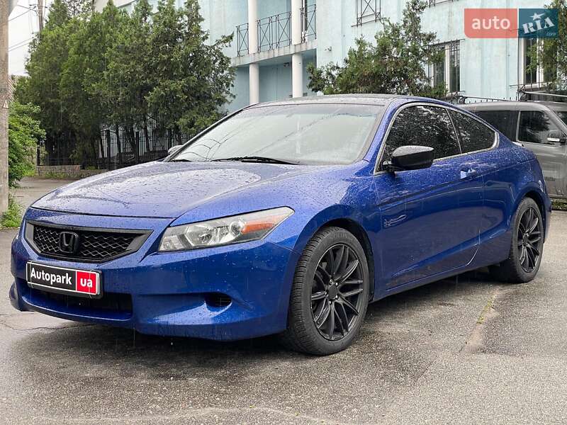 Купе Honda Accord 2008 в Киеве