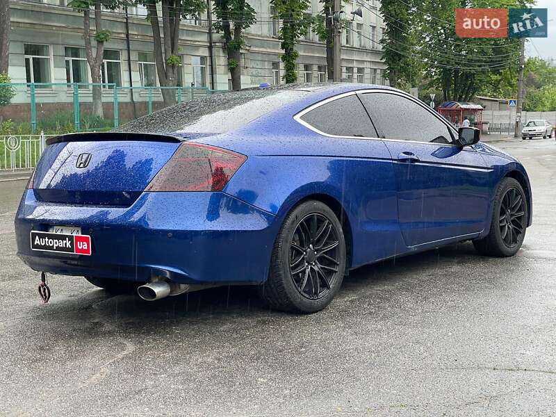 Купе Honda Accord 2008 в Киеве