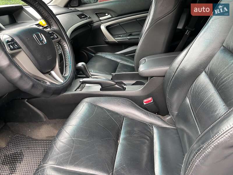 Купе Honda Accord 2008 в Киеве