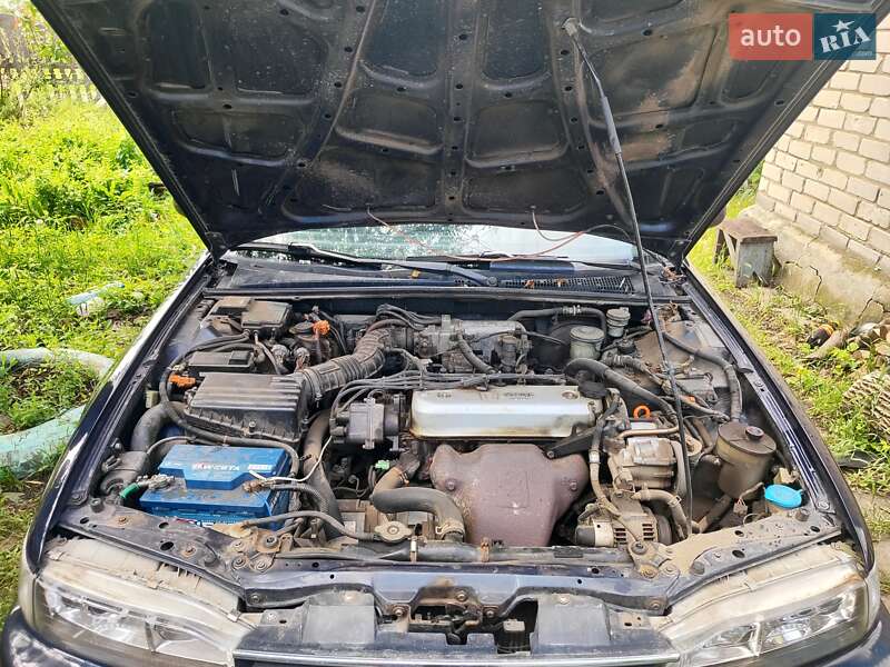Седан Honda Accord 1993 в Днепре
