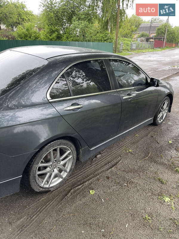 Седан Honda Accord 2006 в Полонном