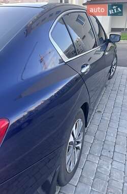 Седан Honda Accord 2012 в 