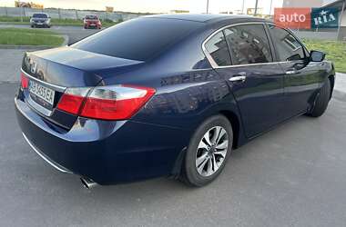 Седан Honda Accord 2012 в 