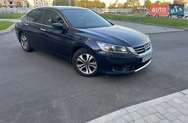 Седан Honda Accord 2012 в 