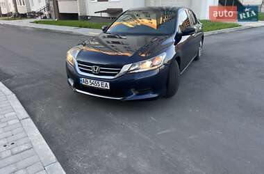Седан Honda Accord 2012 в 