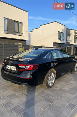 Седан Honda Accord 2018 в 