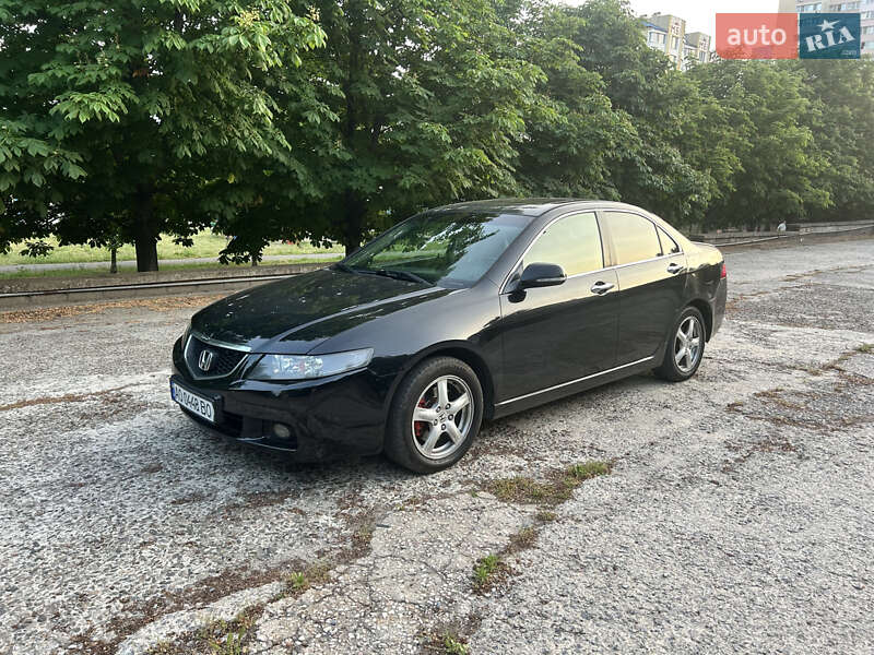 Седан Honda Accord 2005 в 