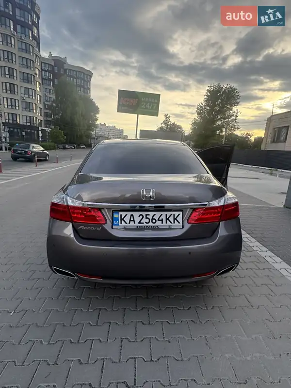 Honda Accord 2014 VIN LUCCR2660F3300117 фото оголошення 2 з 52