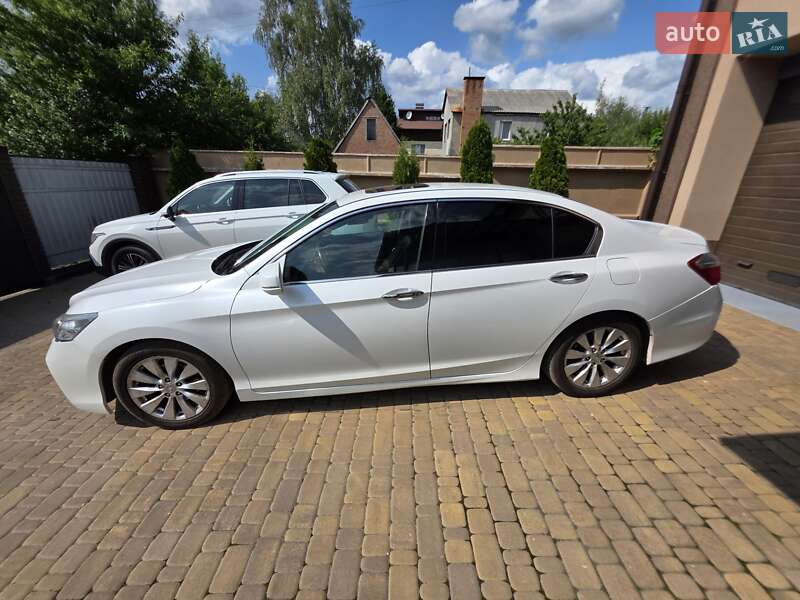 Седан Honda Accord 2014 в Полтаве