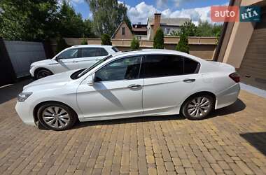 Седан Honda Accord 2014 в 