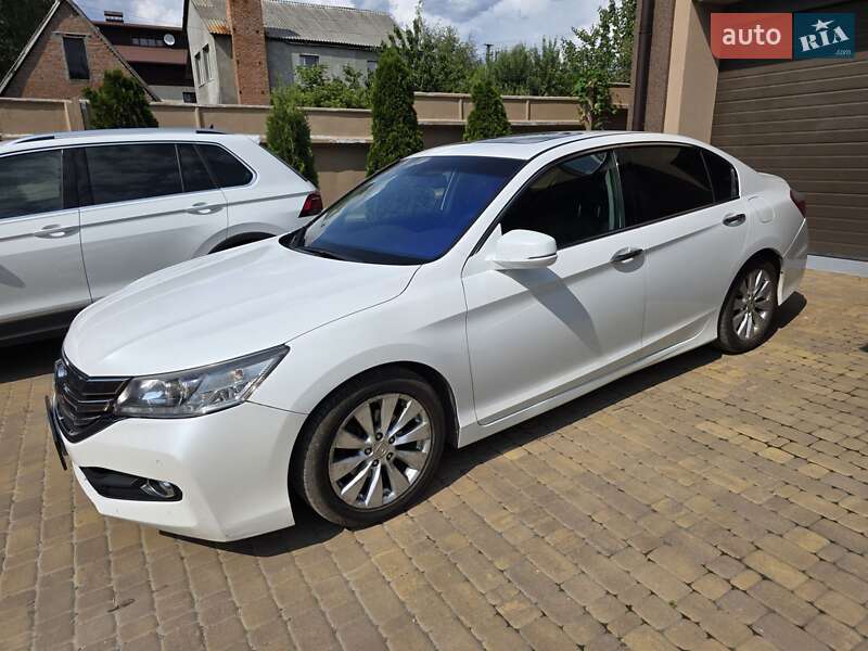 Седан Honda Accord 2014 в Полтаве