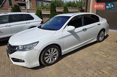 Седан Honda Accord 2014 в 