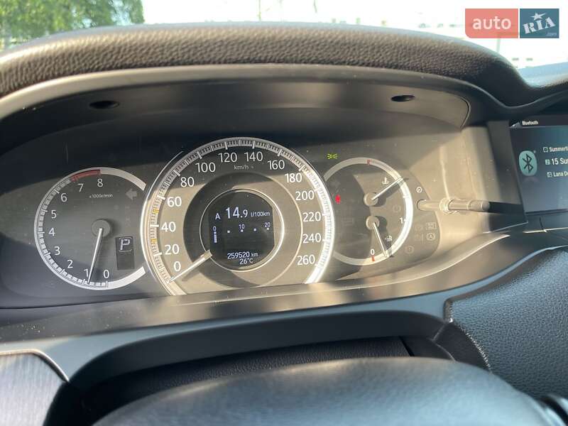 Седан Honda Accord 2013 в Черновцах